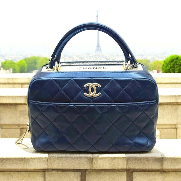 Chanel Lambskin Quilted Medium Trendy CC Bowling Bag Black Gold Hardware +Box - Picture 1 of 16